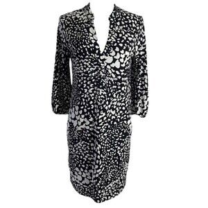 Women's Banana Republic V-Neck 3/4 black white Sleeve Shift Dress Size XS.